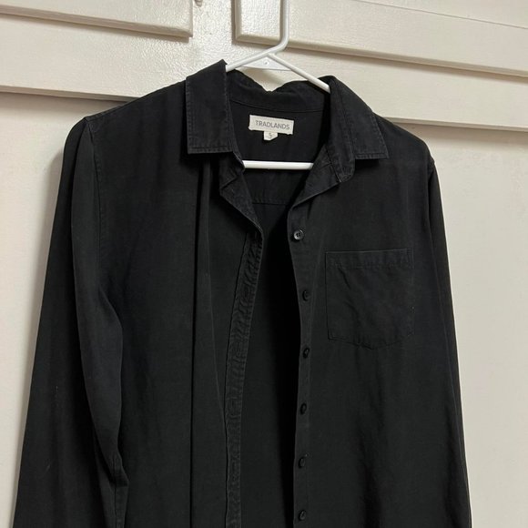 Tradlands 101 Martine in Black Tencel Button Up - Picture 3 of 4